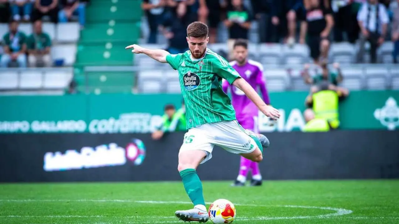 Zalaya con el Racing de Ferrol / INSTGRAM &Aacute;LEX ZALAYA