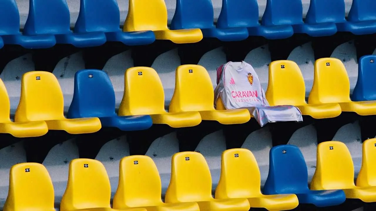 El Real Zaragoza estrenar&aacute; su equipaci&oacute;n alternativa en Andorra / RZ