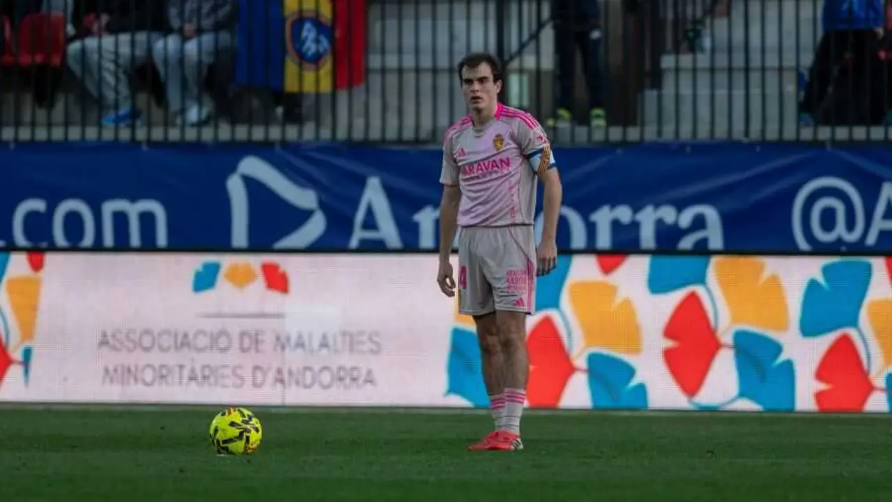 Francho Serrano en el Andorra - Real Zaragoza / LaLiga