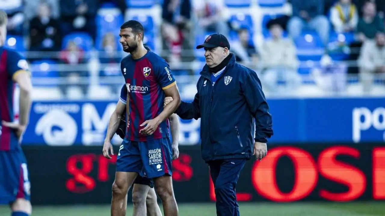 Joaqu&iacute;n se perder&aacute; varias jornadas de liga / SD Huesca