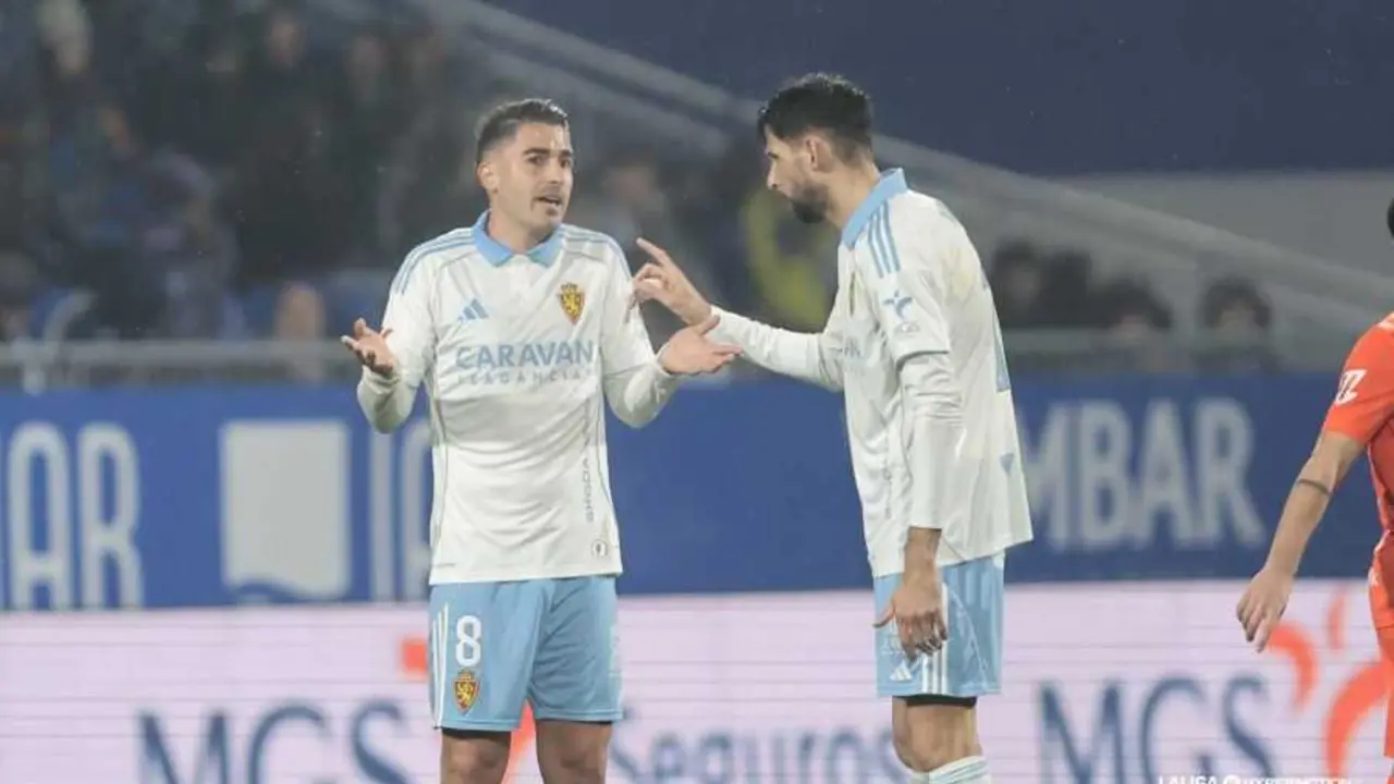 Kenan Kodro y Toni Moya han vuelto a entrenar con el Real Zaragoza / LaLiga