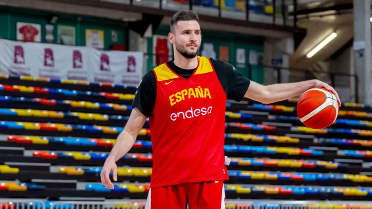 Miguel Gonz&aacute;lez, durante el &uacute;ltimo entrenamiento con Espa&ntilde;a. Fotograf&iacute;a: Selecci&oacute;n Espa&ntilde;ola de Baloncesto.