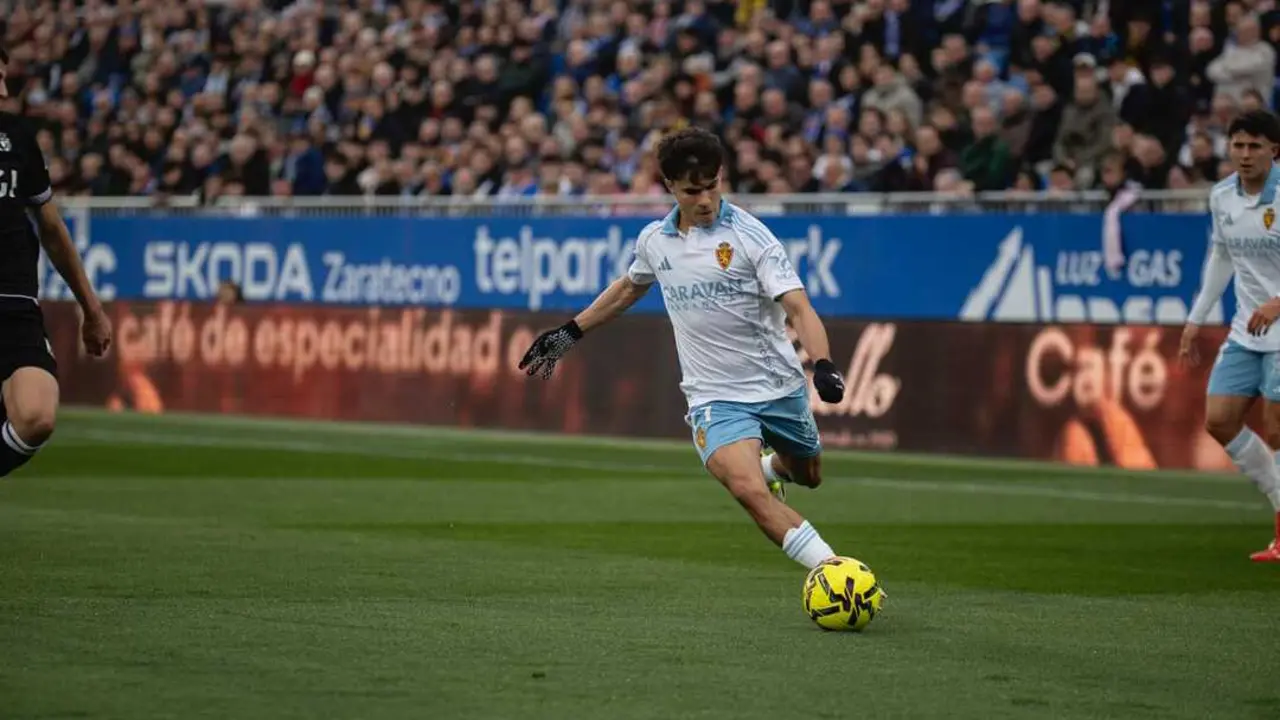 Juan Larios durante el Real Zaragoza - Burgos / Marcos Cebri&aacute;n