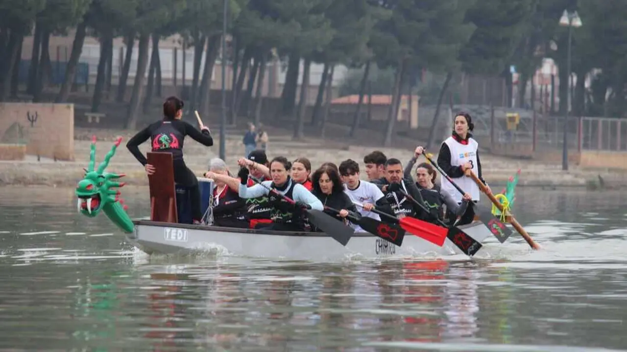 Imagen del Campeonato de Arag&oacute;n de Barco Drag&oacute;n. Fotograf&iacute;a: Federaci&oacute;n Aragonesa de Pirag&uuml;ismo.