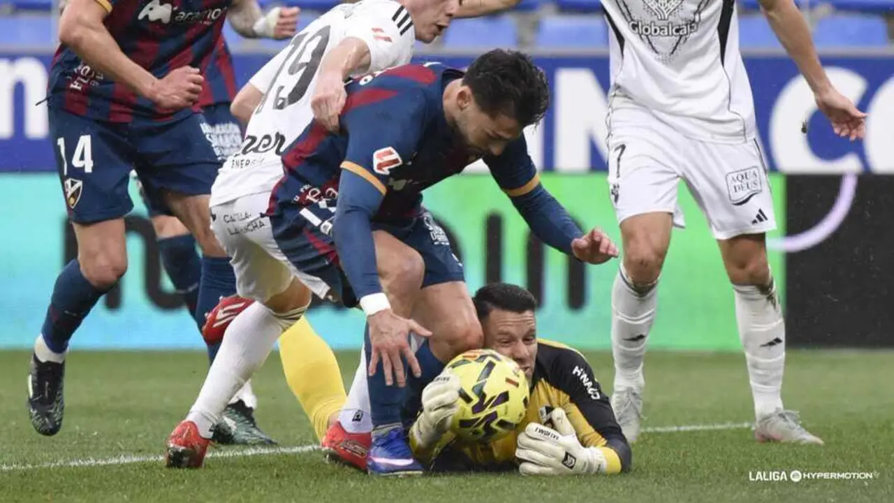 Dani Jim&eacute;nez ante el Albacete / SD Huesca