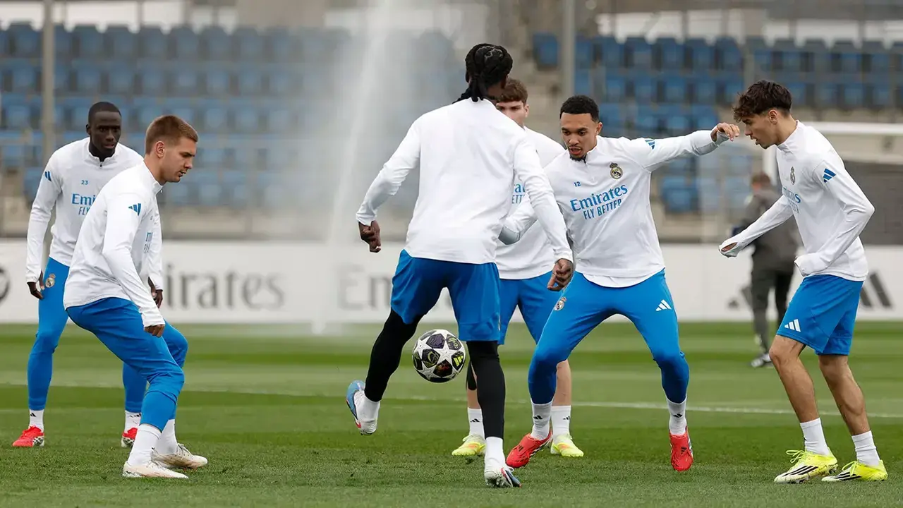 Jugadores del Real Madrid entrenando / RM