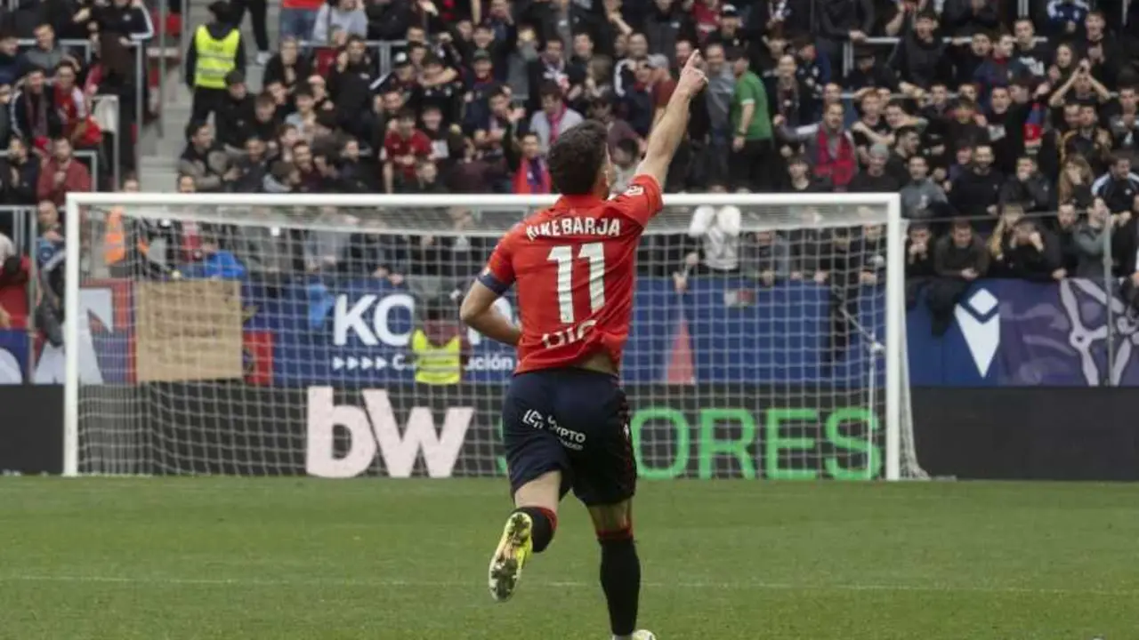 Kike Barja celebra un gol ante el Mallorca en El Sadar / LaLiga