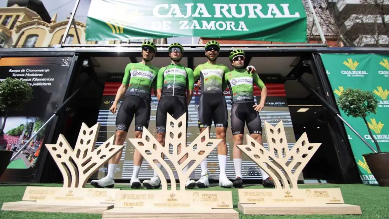 El cuarteto altoaragon&eacute;s en la presentaci&oacute;n de equipos en Muelas del Pan (Zamora) / CC Oscense.