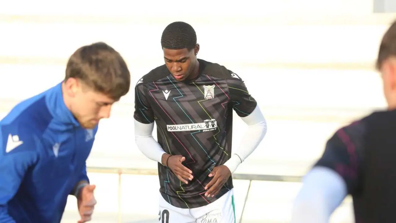 Usher Lobede en el Atl&eacute;tico Sanluque&ntilde;o