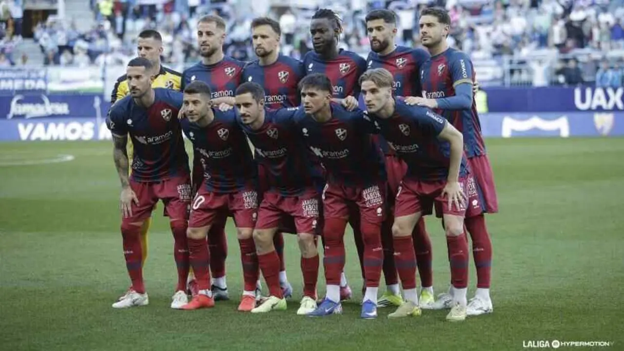 Once inicial de la SD Huesca ante el M&aacute;laga CF / LaLiga.