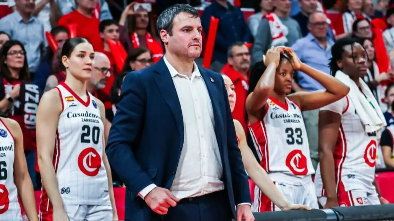 Carlos Cantero, durante el duelo de vuelta ante USK Praga. Fotograf&iacute;a: Esther Casas / Casademont Zaragoza.