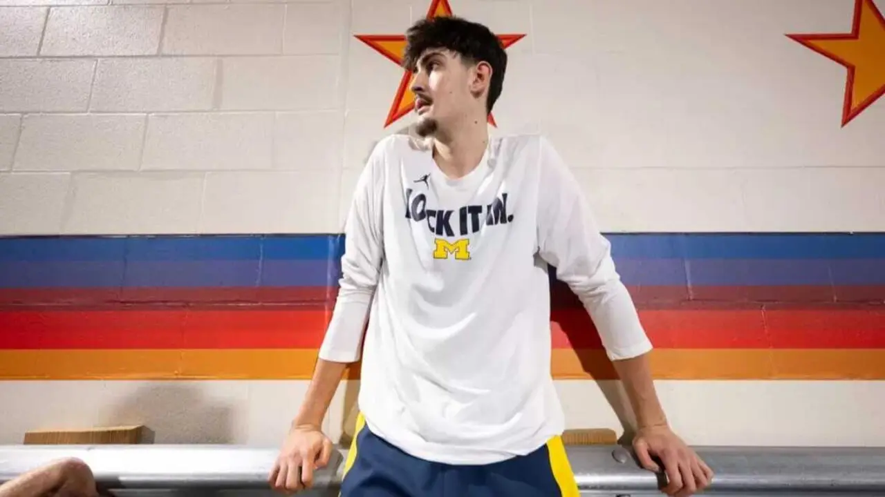 Aday Mara, antes del encuentro / Michigan Wolverines.