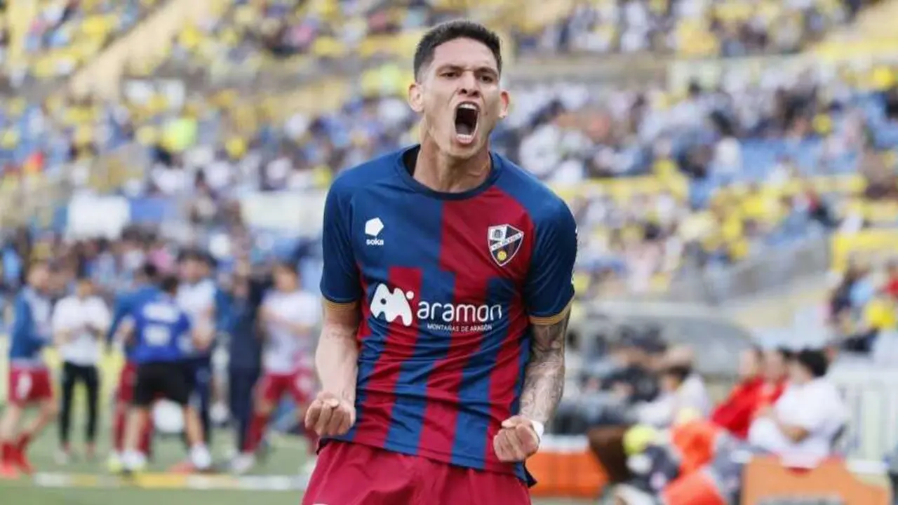 Luna se desquit&oacute; con el gol / LaLiga