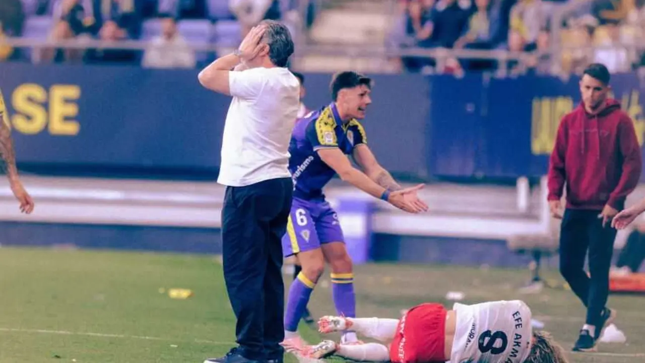 Sergio Gonz&aacute;lez, entrenador del C&aacute;diz / LFP