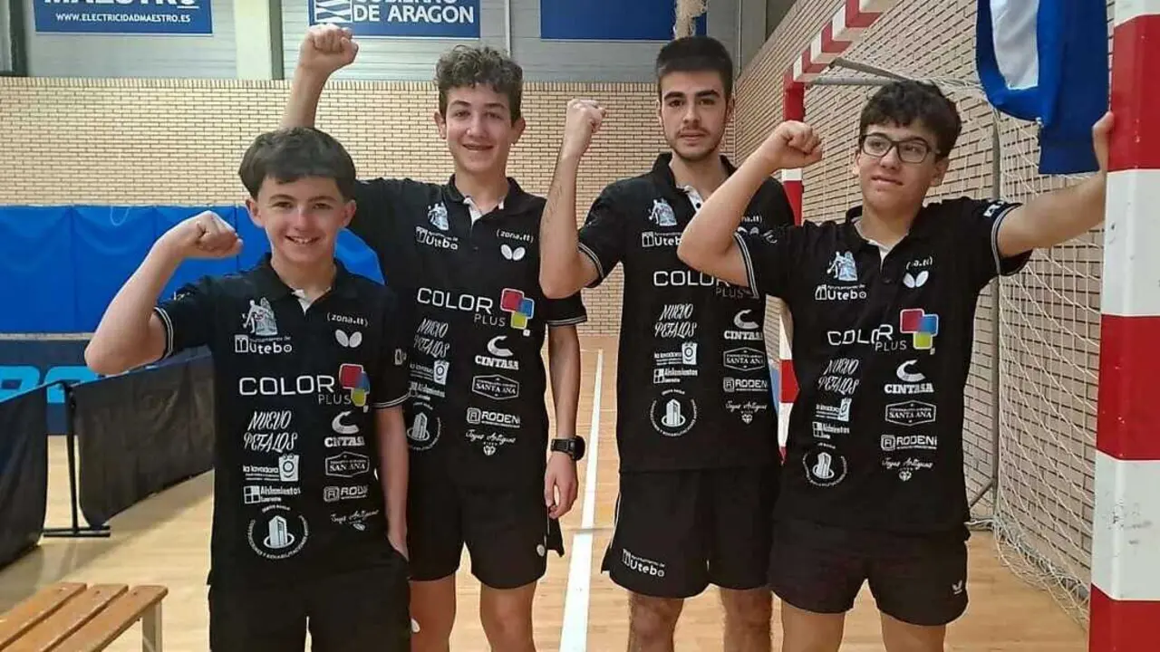 Los jugadores utebanos celebrando el triunfo / Ayuntamiento de Utebo.
