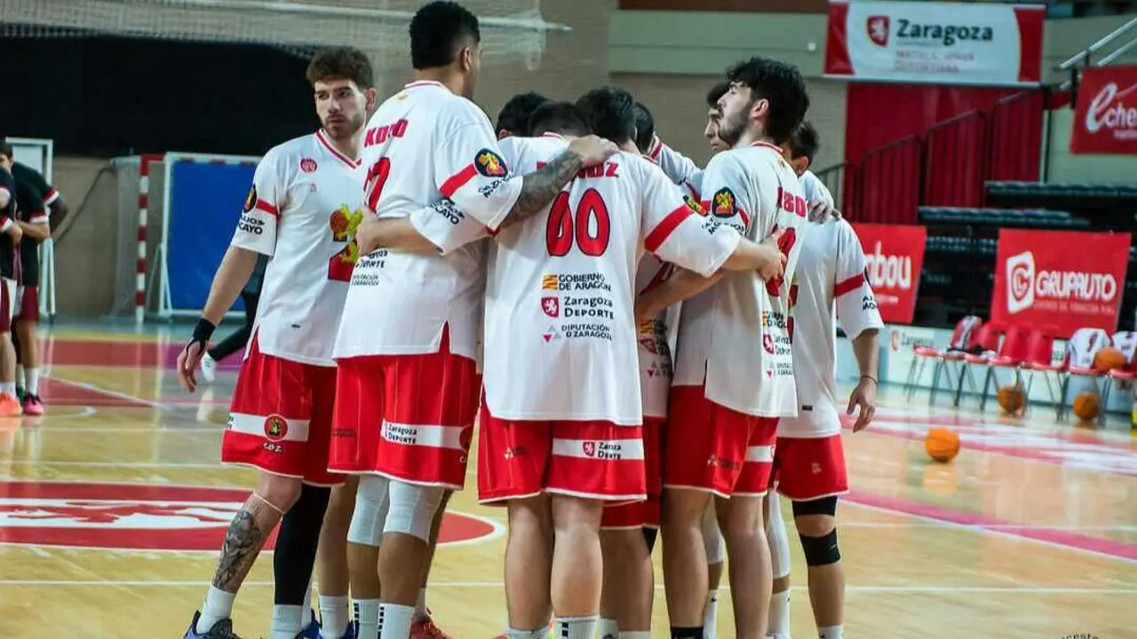 El CBZ antes del inicio de un duelo. Fotograf&iacute;a: CBZ / Basketistas y Wenceslao Sanz.