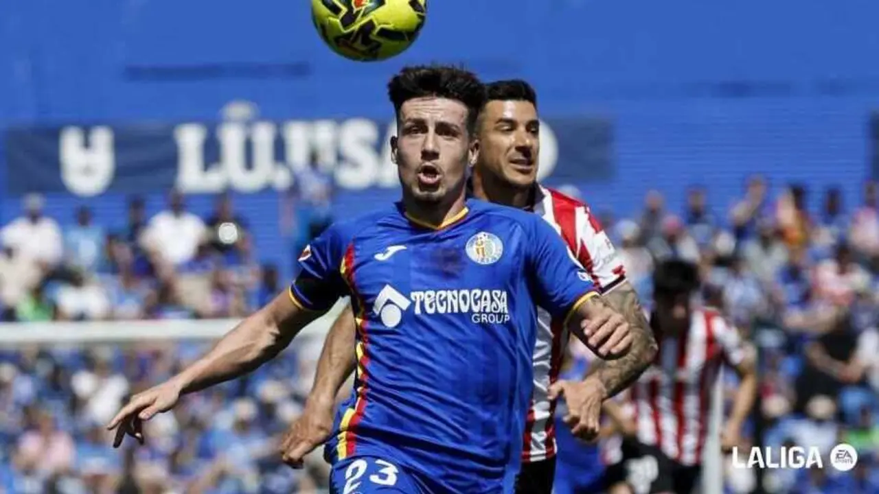 Adri&aacute;n Liso durante un partido con el Getafe / LaLiga