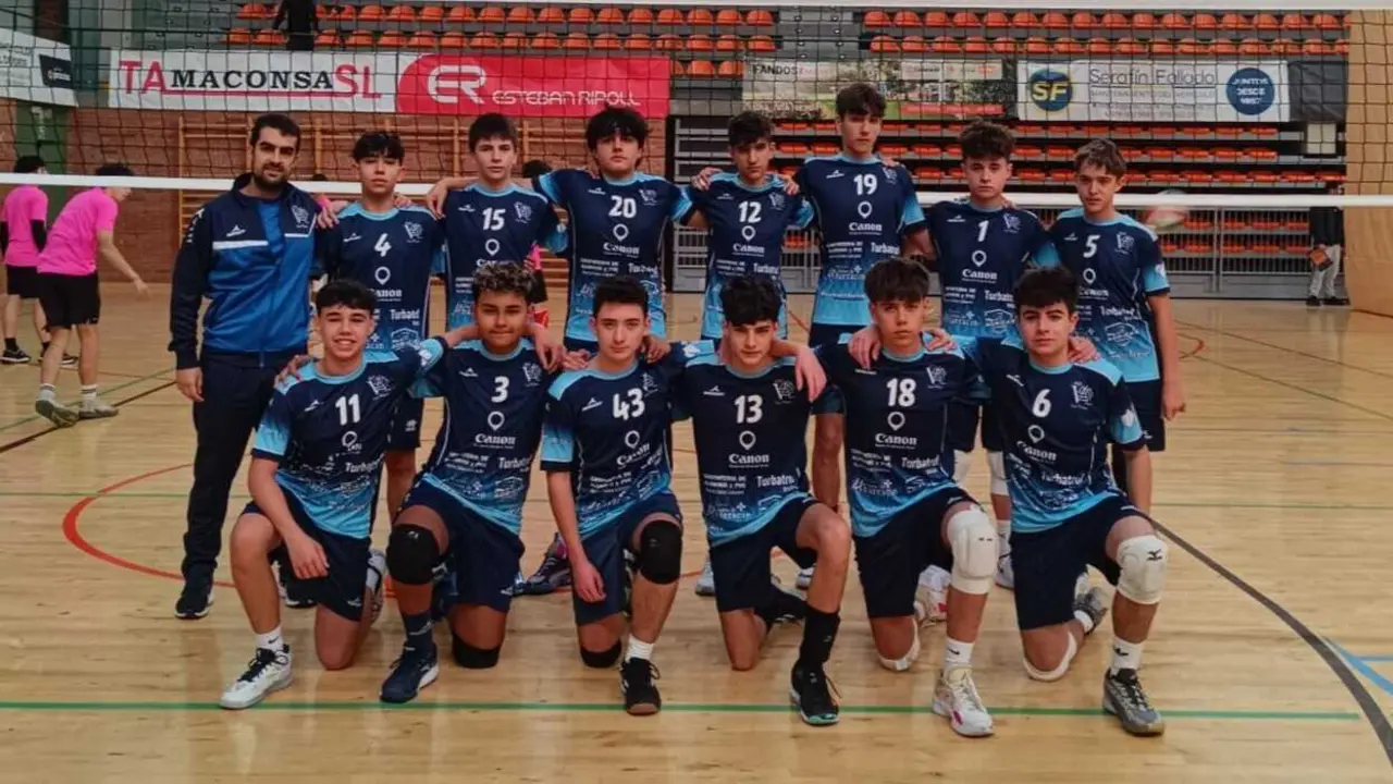 El equipo cadete del Pamesa Teruel. Fotograf&iacute;a: CV Teruel.