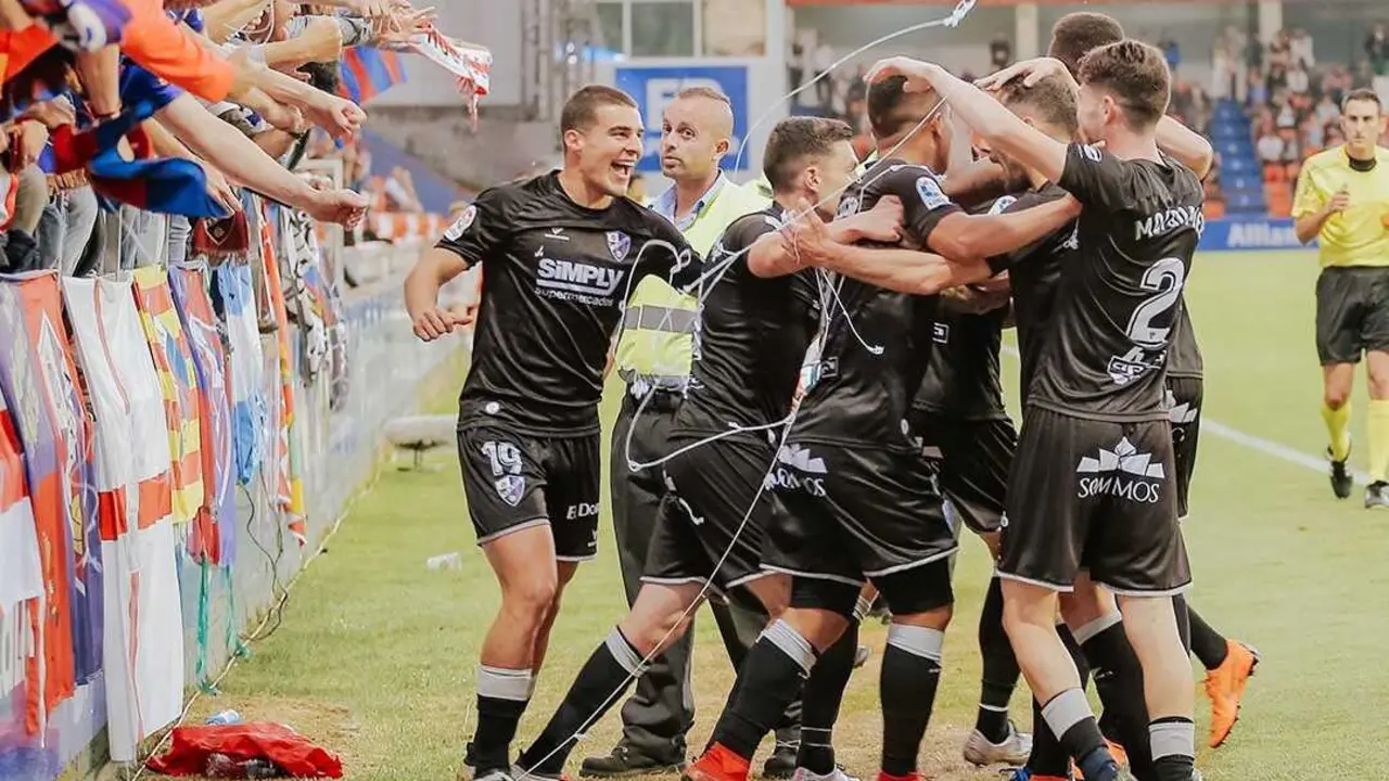 El 21 de mayo cambi&oacute; por completo la dimensi&oacute;n del club / SD Huesca