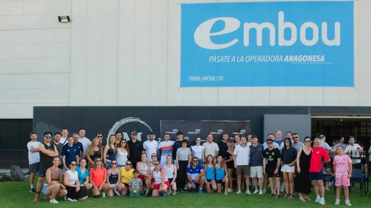 Foto de familia tras el torneo. Fotograf&iacute;a: P&aacute;del Zaragoza.