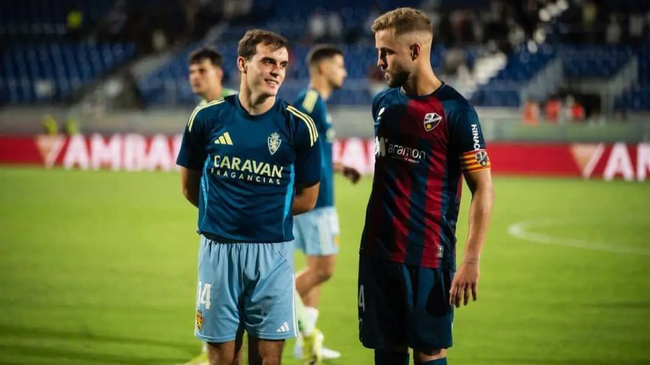 Francho Serrano y Jorge Pulido, capitanes de Real Zaragoza y SD Huesca / Marcos Cebri&aacute;n