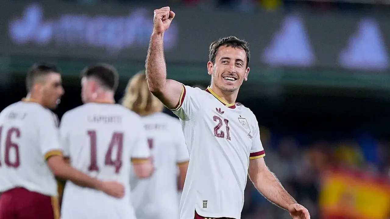 Mikel Oyarzabal con Espa&ntilde;a / RFEF