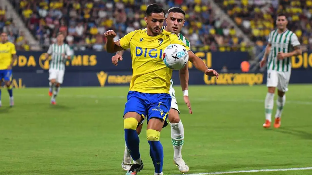 Ra&uacute;l Pereira con el C&aacute;diz