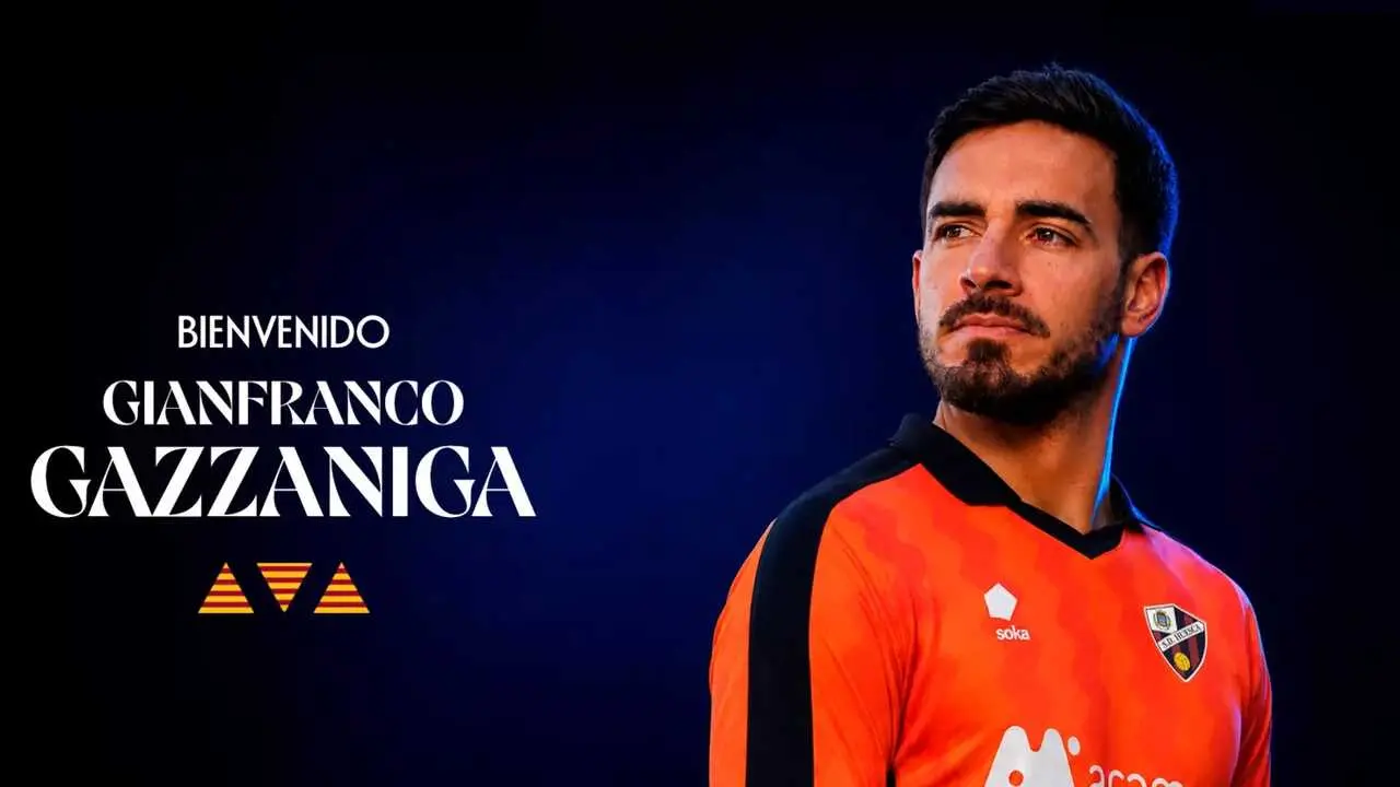 Gazzaniga ser&aacute; el portero titular en Primera RFEF / SD Huesca