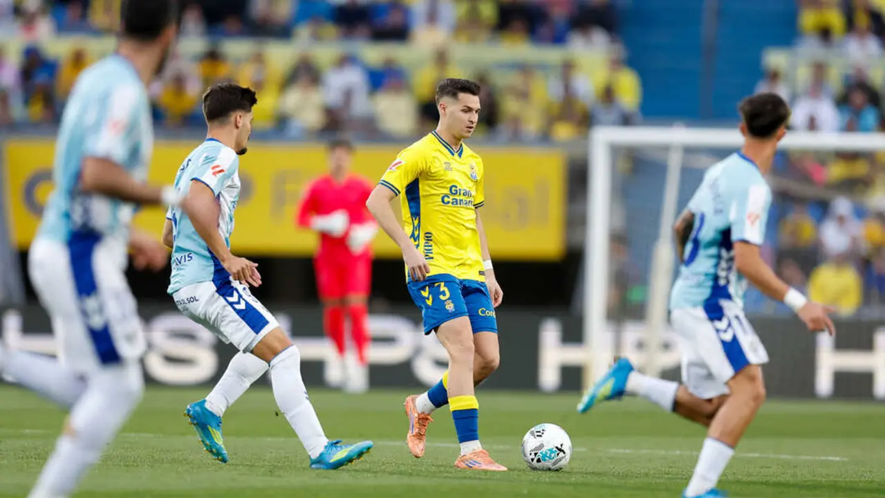 Imagen del partido entre Las Palmas y M&aacute;laga de la ida / UDLP