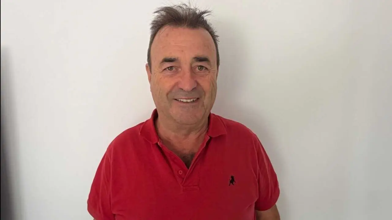 Jaime Ameller, presidente de la Federaci&oacute;n Aragonesa de Colombofilia, tras la entrevista.