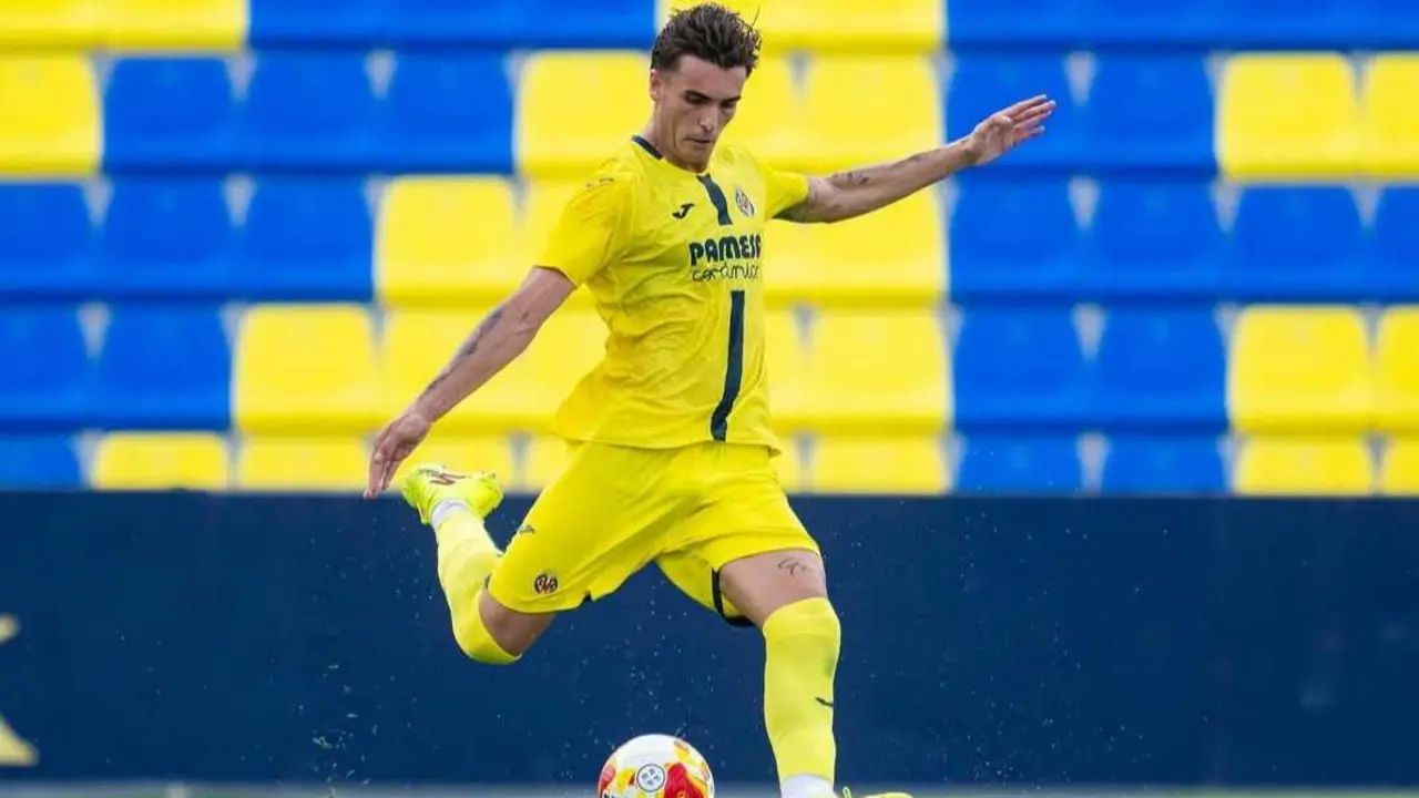 Sierra suma tres temporadas en Primera RFEF / Villarreal CF