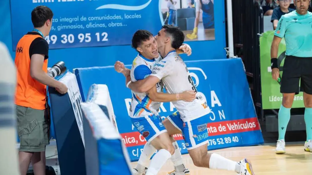 El Wanapix celebra uno de los goles de la remontada. Fotograf&iacute;a: Wanapix Zaragoza.