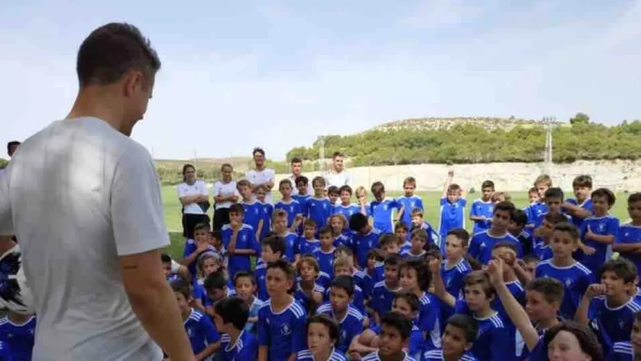 Ander Herrera en un campus Del Real Zaragoza / REAL ZARAGOZA