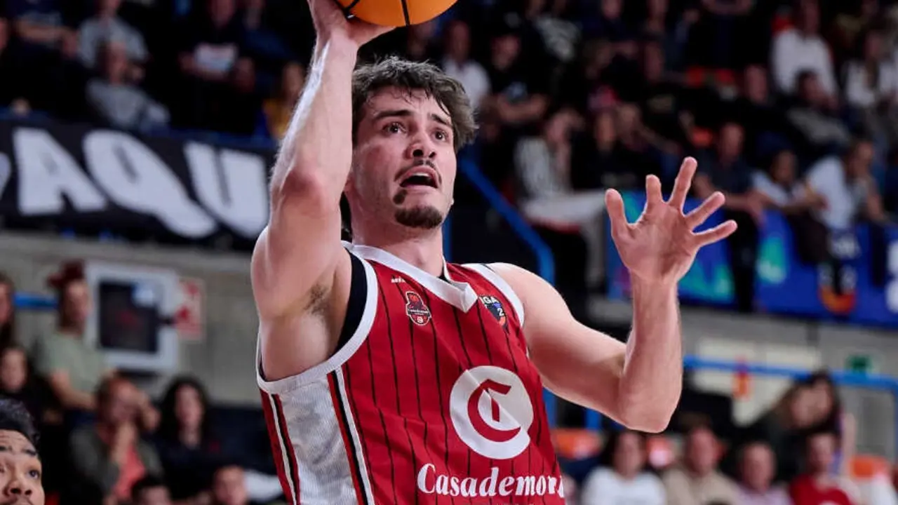 &Aacute;lex Moreno / CASADEMONT