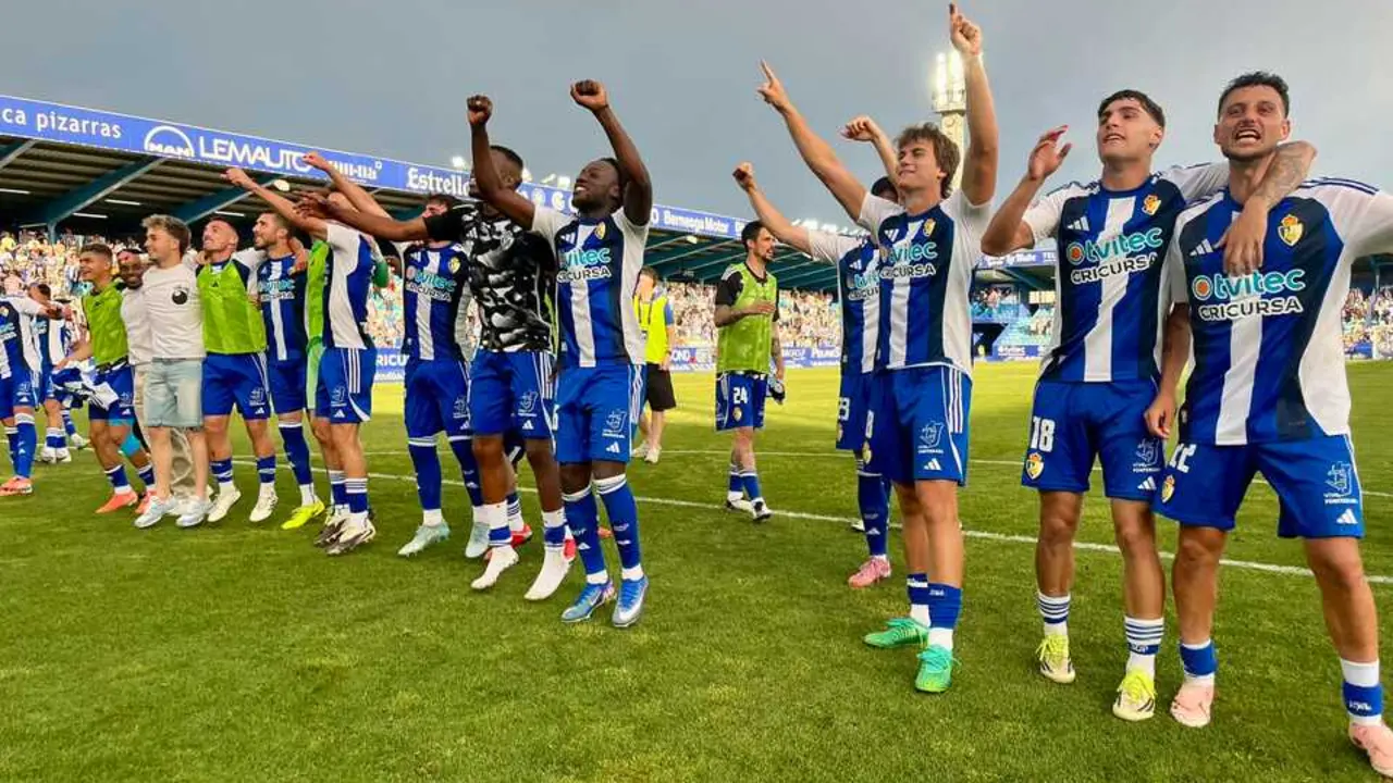 Jugadores de la Ponferradina, &uacute;ltimo club confirmado para la Primera RFEF 26/27