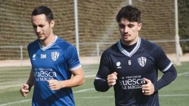 Javi Mier en un entrenamiento con la SD Huesca / SD Huesca