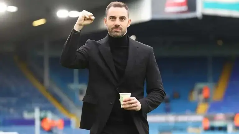 Rub&eacute;n Sell&eacute;s durante su etapa en el  Southampton