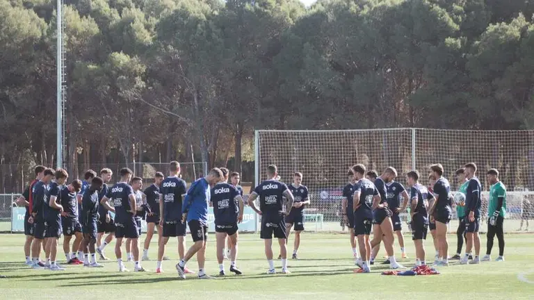 Jugadores de la SD Huesca durante un entrenamiento / SDH