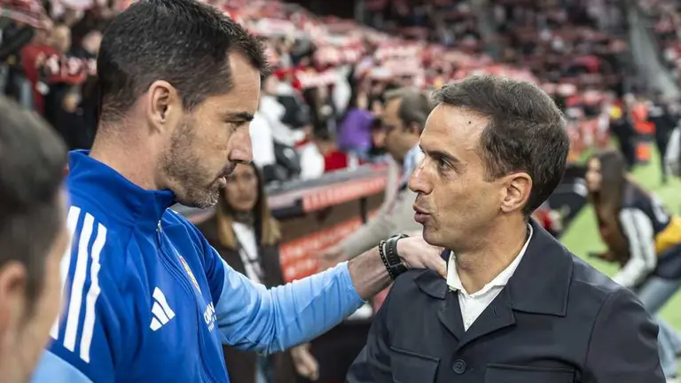 Rub&eacute;n Sell&eacute;s, con Borja Jim&eacute;nez en su estreno / LA LIGA
