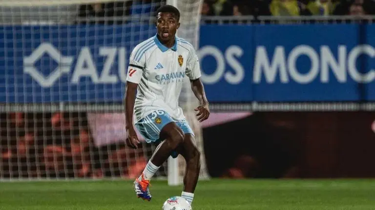 Alejandro Gomes en su debut con el Real Zaragoza / Marcos Cebri&aacute;n