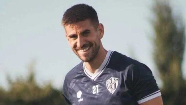 Ojeda en un entrenamiento / SD Huesca