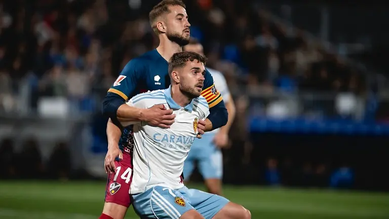 Mario Sober&oacute;n, muy lejos de s&iacute; mismo / MARCOS CEBRI&Aacute;N