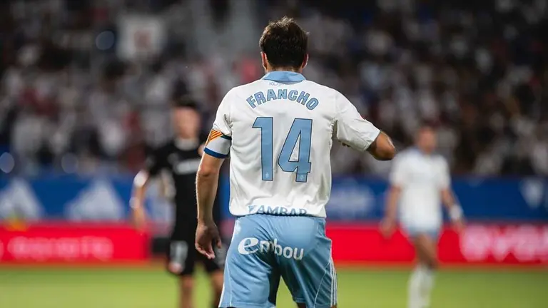Francho Serrano durante un partido con el Real Zaragoza / Marcos Cebri&aacute;n