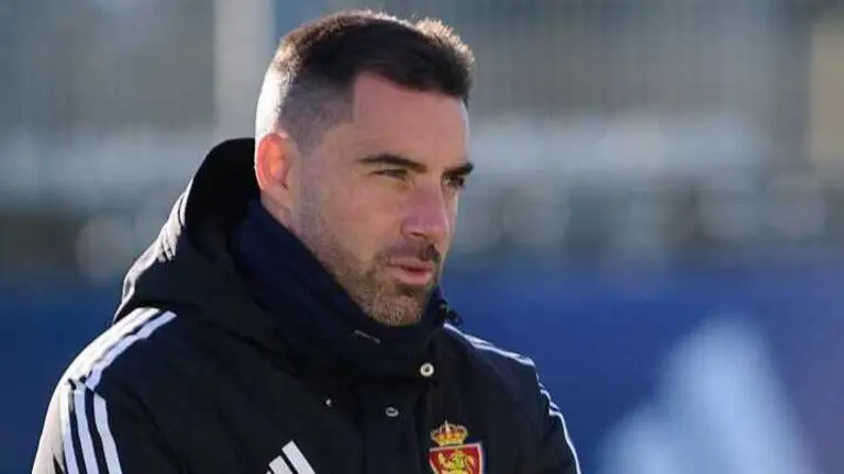 Rub&eacute;n Sell&eacute;s durante un entrenamiento con el Real Zaragoza / RZ