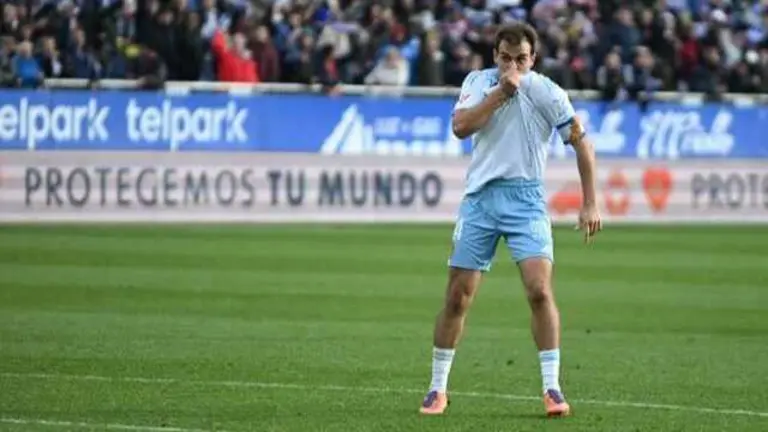 Francho Serrano celebrando ante el Legan&eacute;s / Real Zaragoza