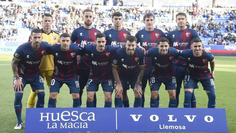 Alineaci&oacute;n del Huesca contra el Valladolid