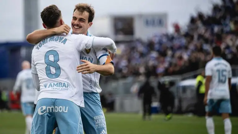 Francho Serrano y Toni Moya celebrando un gol / Marcos Cebri&aacute;n