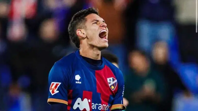 Luna celebra un gol / RRSS