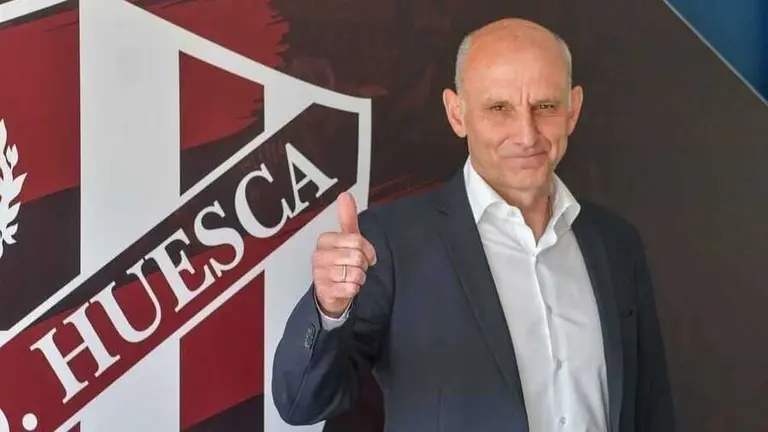 AMG en su presentaci&oacute;n en 2l 2022 / SD Huesca