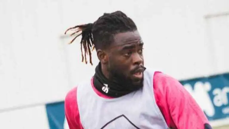 Michael Agbekpornu en un entrenamiento / SD Huesca